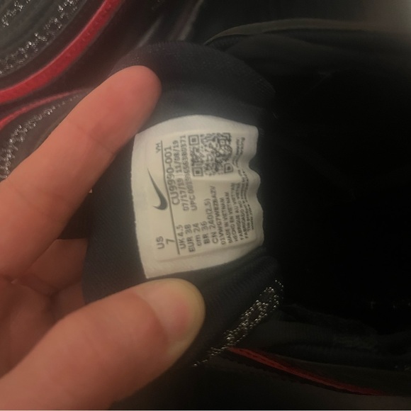 Air Max - Picture 10 of 11